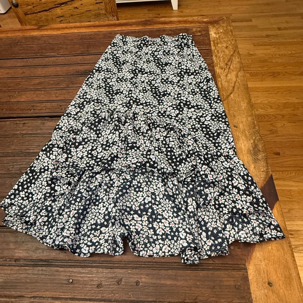 HM Floral High Low Ruffle Midi Skirt Navy Blue White Daisy Womens 4